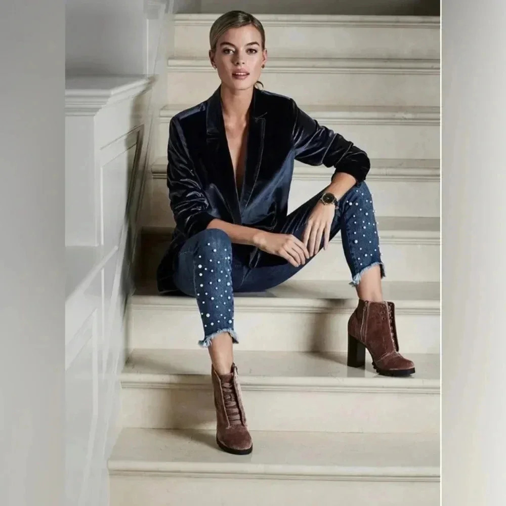 Lisette | Betty Denim Jeans with Faux Pearl Bottoms